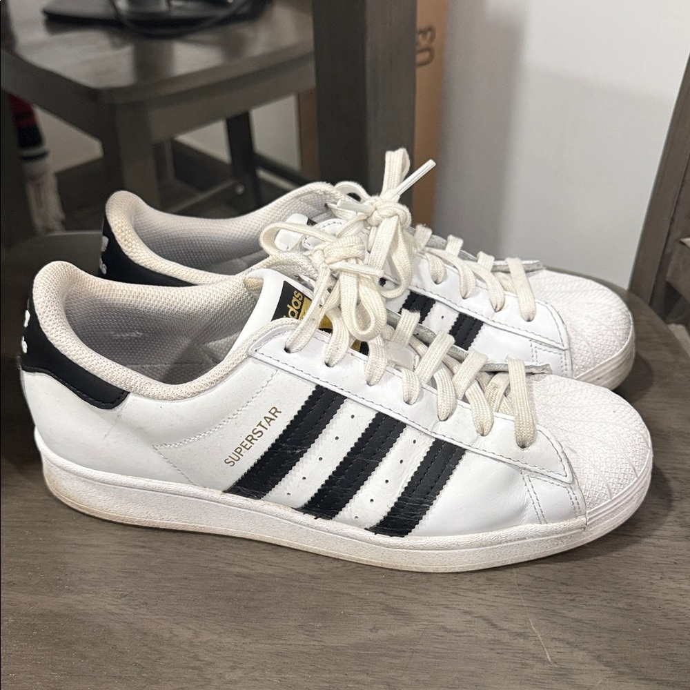 Adidas Superstar